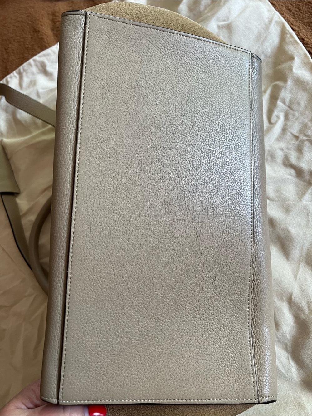 Celine $2950 nude medium trapeze tote - Picture 4 of 14